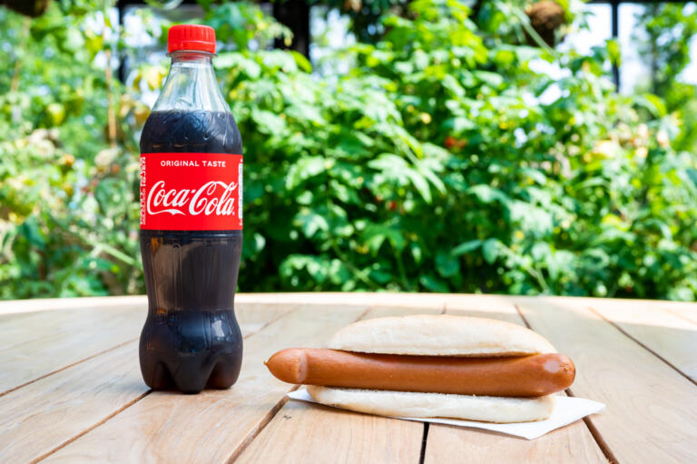 Pølse med drikke