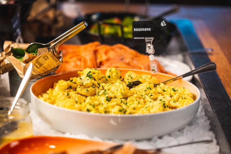 Frokostbuffé på Dyreparken Hotell