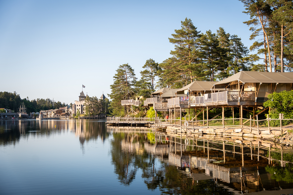 SIRKUSKAMPANJE i Dyreparken Safaricamp