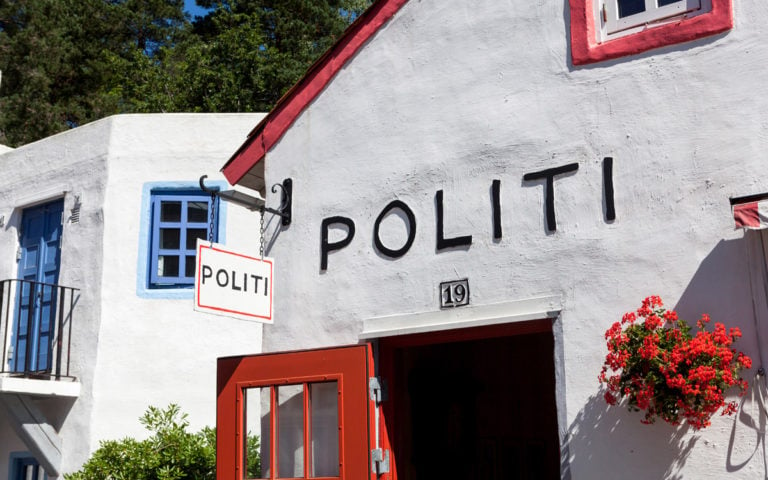 Politistasjonen